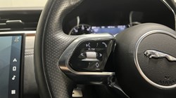 2022 (22) JAGUAR F-PACE 2.0 D200 R-Dynamic S 5dr Auto AWD 5486977