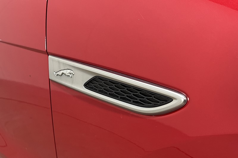 2022 (22) JAGUAR F-PACE 2.0 D200 R-Dynamic S 5dr Auto AWD 5486999