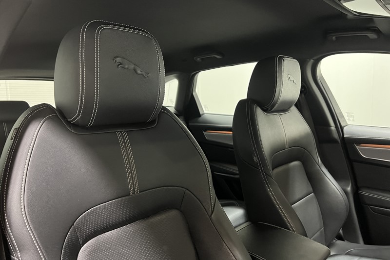 2022 (22) JAGUAR F-PACE 2.0 D200 R-Dynamic S 5dr Auto AWD 5486975