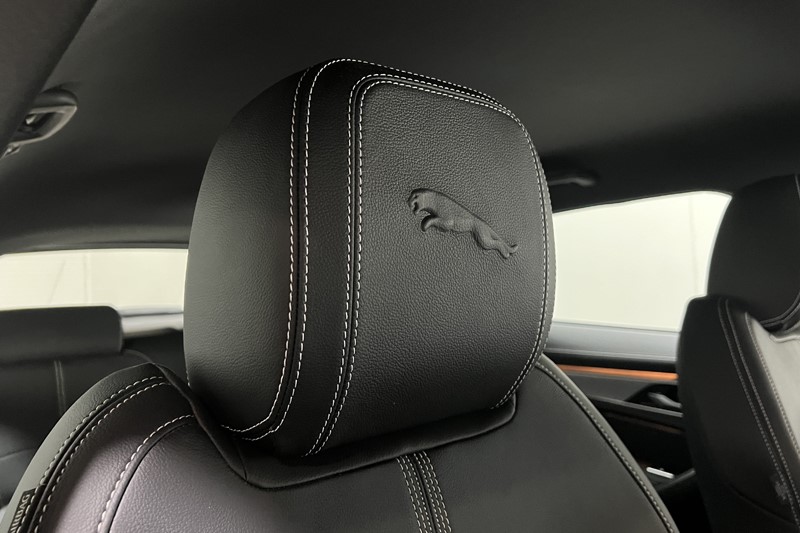 2022 (22) JAGUAR F-PACE 2.0 D200 R-Dynamic S 5dr Auto AWD 5486976