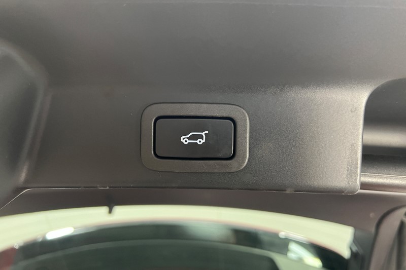 2022 (22) JAGUAR F-PACE 2.0 D200 R-Dynamic S 5dr Auto AWD 5486994