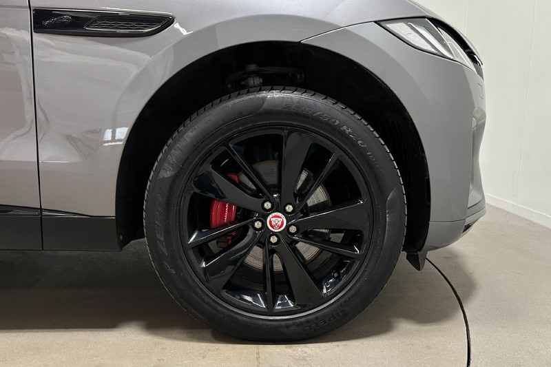 2023 (72) JAGUAR F-PACE 2.0 D200 R-Dynamic Black 5dr Auto AWD 5498022