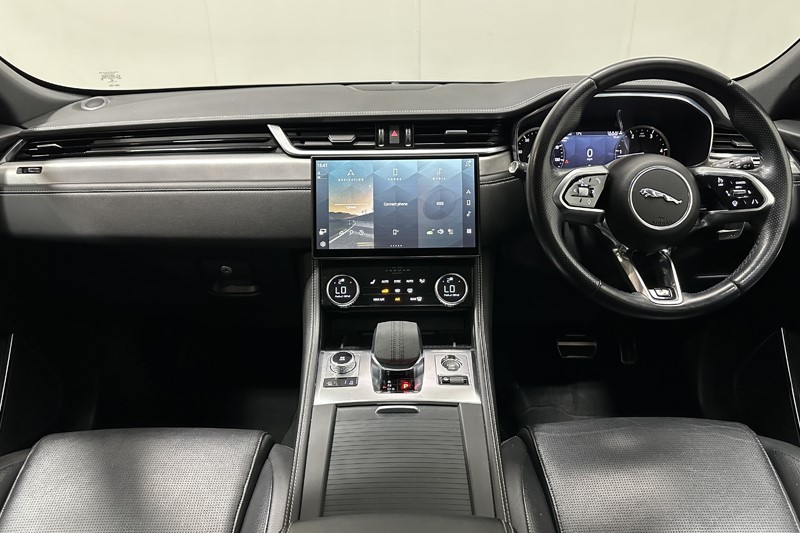 2023 (72) JAGUAR F-PACE 2.0 D200 R-Dynamic Black 5dr Auto AWD 5498024