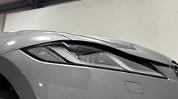 2023 (72) JAGUAR F-PACE 2.0 D200 R-Dynamic Black 5dr Auto AWD 5498064