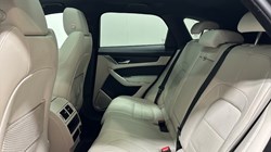 2022 (72) JAGUAR F-PACE 2.0 D200 R-Dynamic Black 5dr Auto AWD 5497874