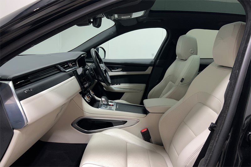 2023 (72) JAGUAR F-PACE 2.0 D200 R-Dynamic Black 5dr Auto AWD 5495262
