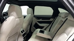 2023 (72) JAGUAR F-PACE 2.0 D200 R-Dynamic Black 5dr Auto AWD 5495302