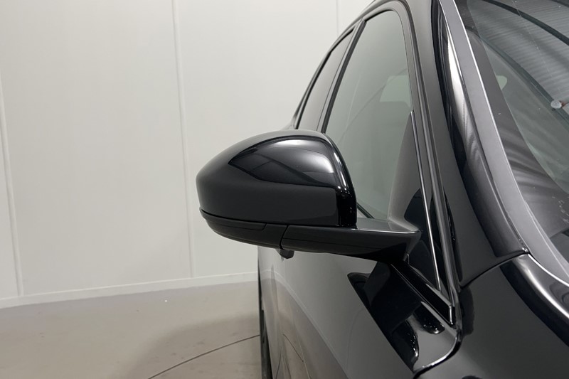 2023 (72) JAGUAR F-PACE 2.0 D200 R-Dynamic Black 5dr Auto AWD 5495311