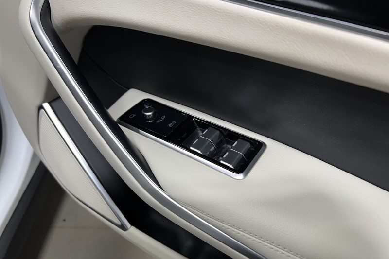 2023 (23) JAGUAR F-PACE 2.0 P400e R-Dynamic SE 5dr Auto AWD 5516198