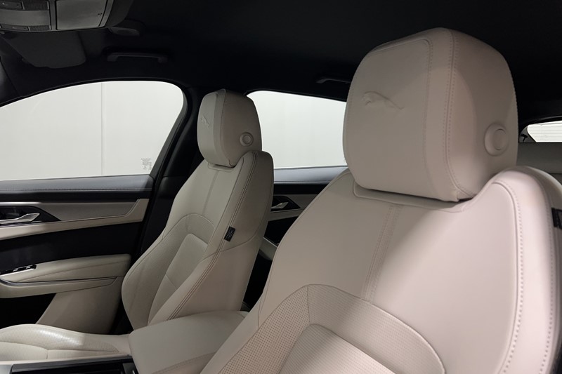 2023 (23) JAGUAR F-PACE 2.0 P400e R-Dynamic SE 5dr Auto AWD 5516222