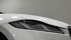 2023 (23) JAGUAR F-PACE 2.0 P400e R-Dynamic SE 5dr Auto AWD 5516239