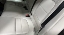 2023 (23) JAGUAR F-PACE 2.0 P400e R-Dynamic SE 5dr Auto AWD 5516225