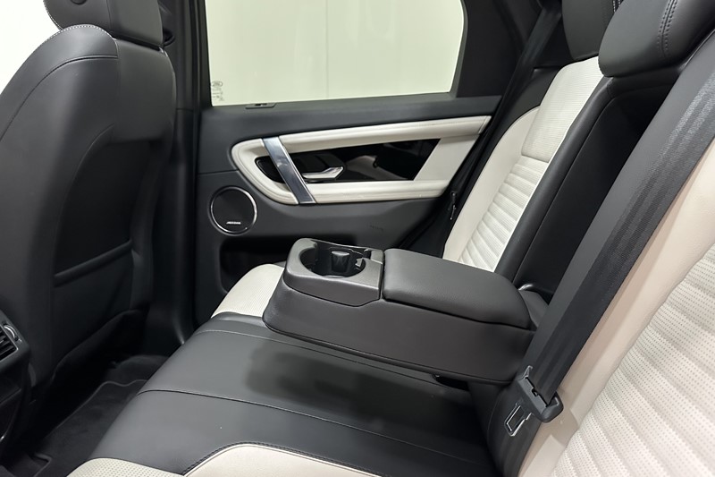 2022 (22) LAND ROVER DISCOVERY SPORT 2.0 D200 R-Dynamic SE 5dr Auto [5 Seat] 5481573