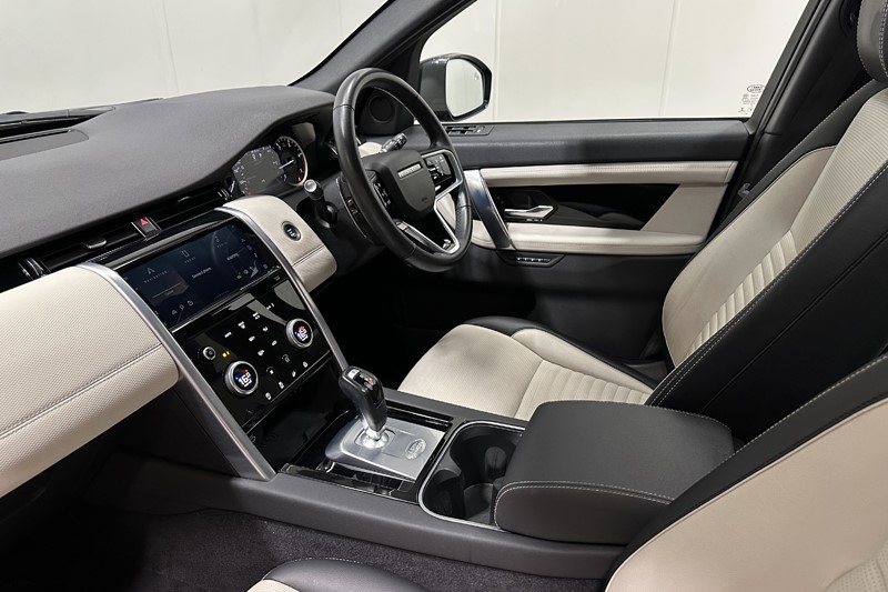 2022 (22) LAND ROVER DISCOVERY SPORT 2.0 D200 R-Dynamic SE 5dr Auto [5 Seat] 5481567