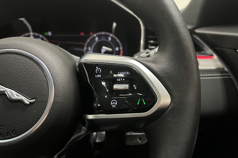 2023 (23) JAGUAR F-PACE 2.0 D200 R-Dynamic SE Black 5dr Auto AWD 5509274