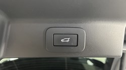 2023 (23) JAGUAR F-PACE 2.0 D200 R-Dynamic SE Black 5dr Auto AWD 5509294
