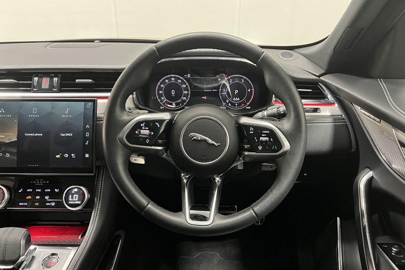2023 (23) JAGUAR F-PACE 2.0 D200 R-Dynamic SE Black 5dr Auto AWD 5509263