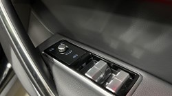 2023 (23) JAGUAR F-PACE 2.0 D200 R-Dynamic SE Black 5dr Auto AWD 5509266