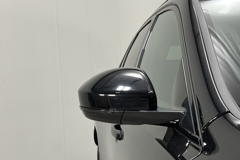 2023 (23) JAGUAR F-PACE 2.0 D200 R-Dynamic SE Black 5dr Auto AWD 5509298