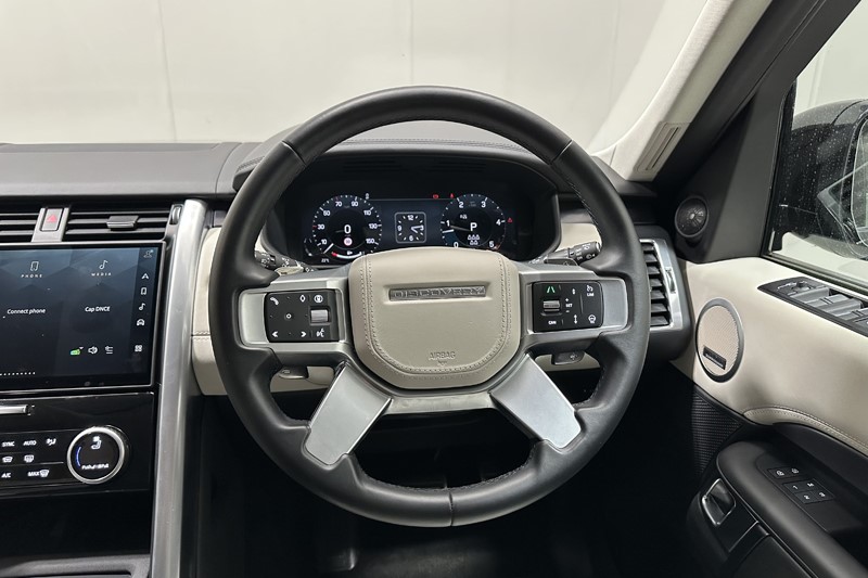 2025 (74) LAND ROVER DISCOVERY 3.0 D350 Metropolitan Edition 5dr Auto 5520744