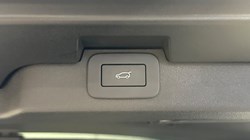 2025 (74) LAND ROVER DISCOVERY 3.0 D350 Metropolitan Edition 5dr Auto 5520790