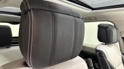 2025 (74) LAND ROVER DISCOVERY 3.0 D350 Metropolitan Edition 5dr Auto 5520753