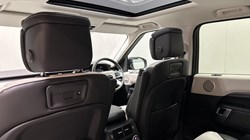 2025 (74) LAND ROVER DISCOVERY 3.0 D350 Metropolitan Edition 5dr Auto 5520781