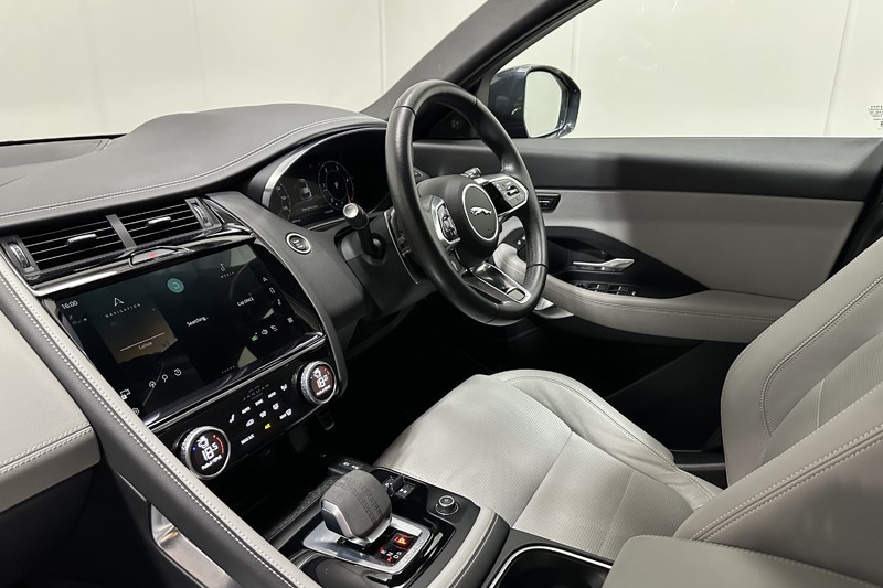 2023 (23) JAGUAR E-PACE 2.0 D200 R-Dynamic S 5dr Auto 5501895