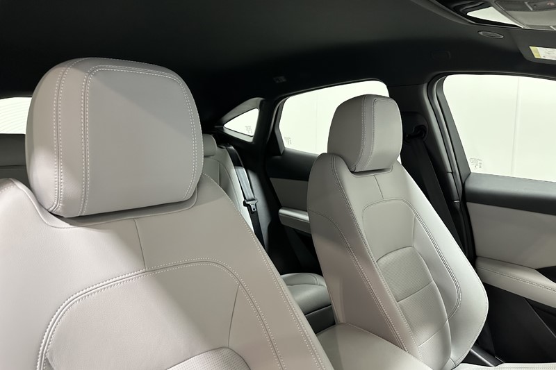 2023 (23) JAGUAR E-PACE 2.0 D200 R-Dynamic S 5dr Auto 5501879