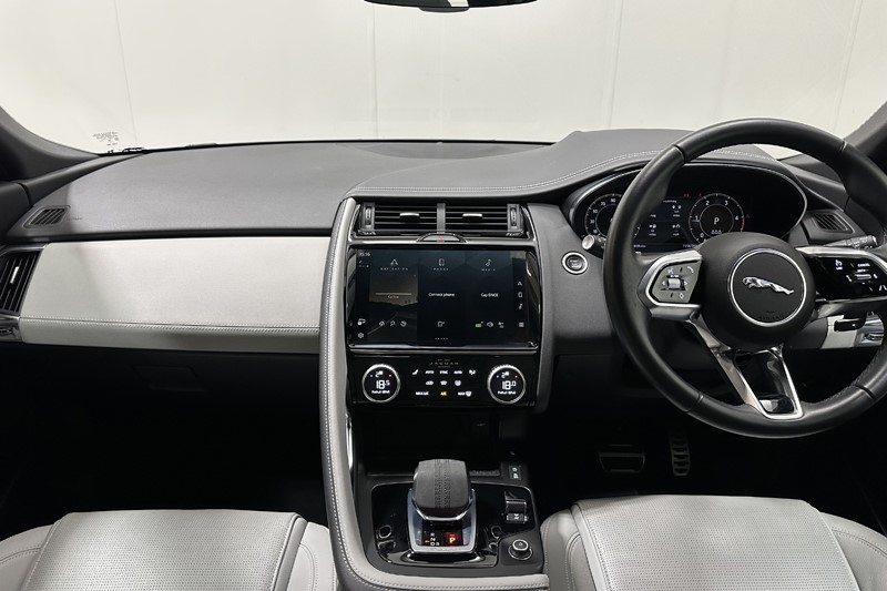 2023 (23) JAGUAR E-PACE 2.0 D200 R-Dynamic S 5dr Auto 5501871