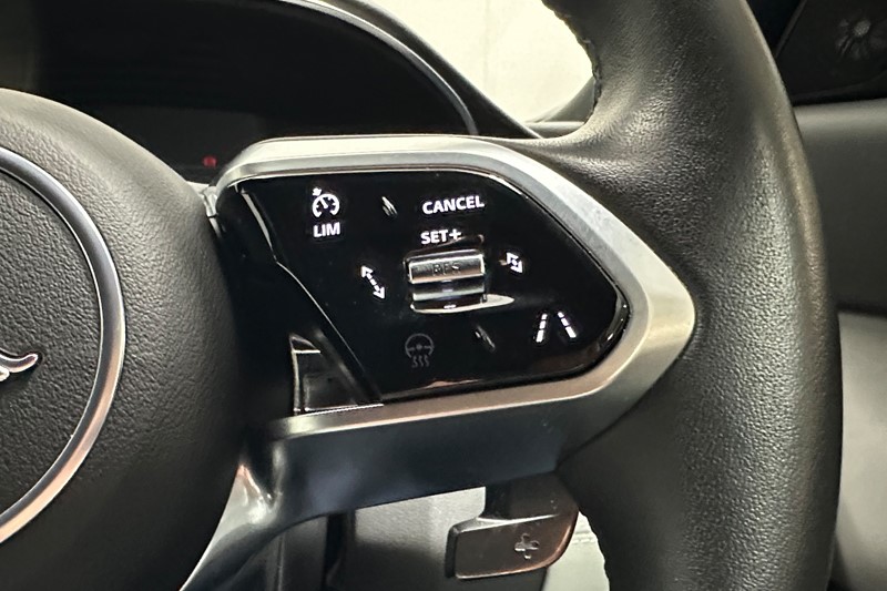 2023 (23) JAGUAR E-PACE 2.0 D200 R-Dynamic S 5dr Auto 5501881