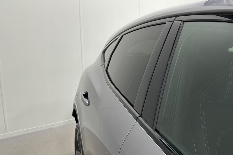 2024 (73) JAGUAR E-PACE 2.0 D200 R-Dynamic S 5dr Auto 5497307