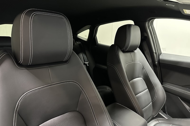 2024 (73) JAGUAR E-PACE 2.0 D200 R-Dynamic S 5dr Auto 5497280