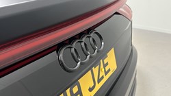 2019 (19) AUDI Q8 50 TDI Quattro S Line 5dr Tiptronic 5526848