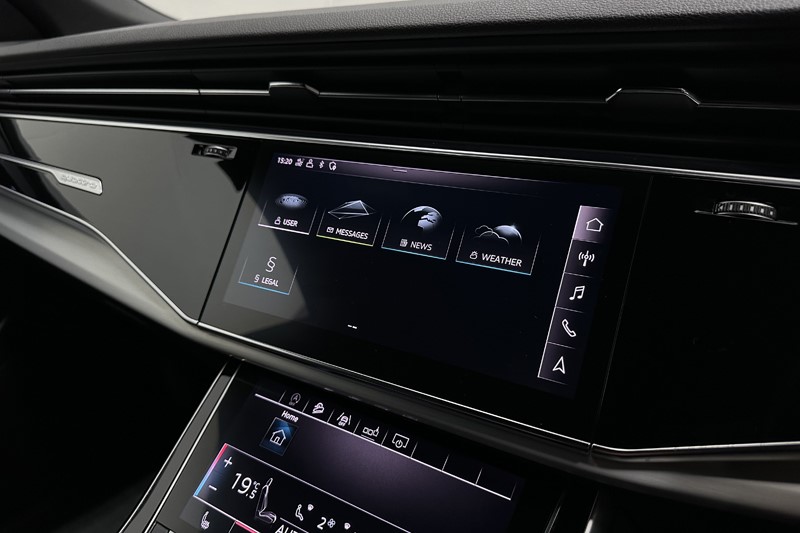 2019 (19) AUDI Q8 50 TDI Quattro S Line 5dr Tiptronic 5526831
