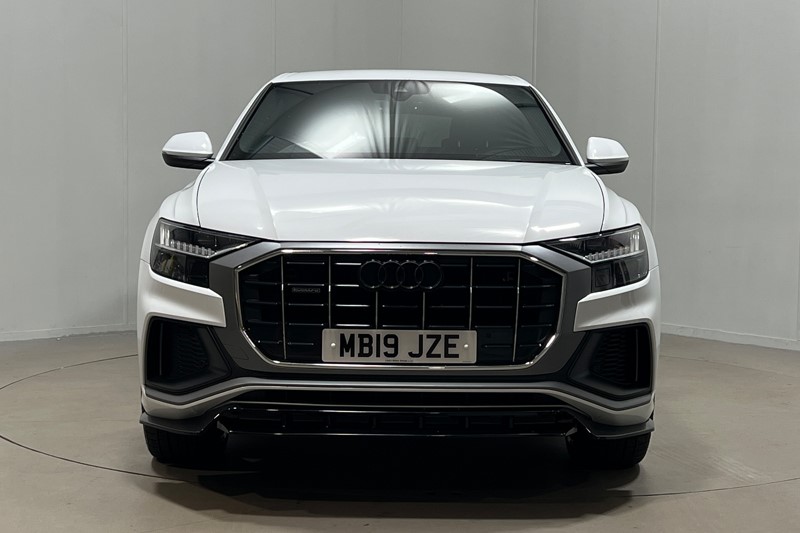 2019 (19) AUDI Q8 50 TDI Quattro S Line 5dr Tiptronic 5928680