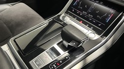 2019 (19) AUDI Q8 50 TDI Quattro S Line 5dr Tiptronic 5928700