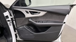 2019 (19) AUDI Q8 50 TDI Quattro S Line 5dr Tiptronic 5526817