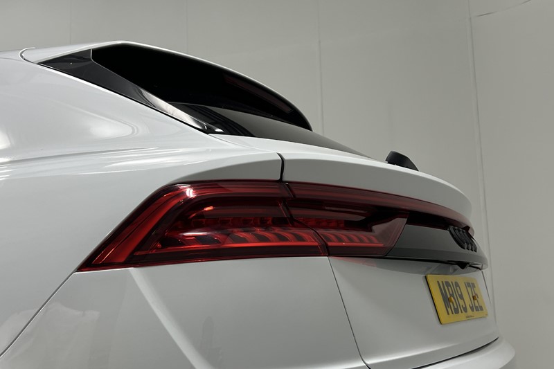 2019 (19) AUDI Q8 50 TDI Quattro S Line 5dr Tiptronic 5928714