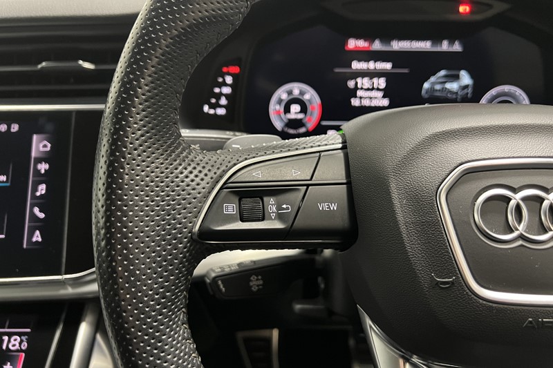 2019 (19) AUDI Q8 50 TDI Quattro S Line 5dr Tiptronic 5928702