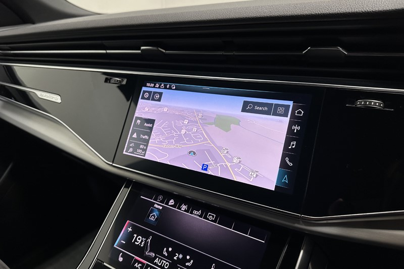 2019 (19) AUDI Q8 50 TDI Quattro S Line 5dr Tiptronic 5526832