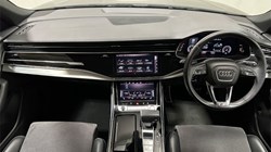 2019 (19) AUDI Q8 50 TDI Quattro S Line 5dr Tiptronic 5526813