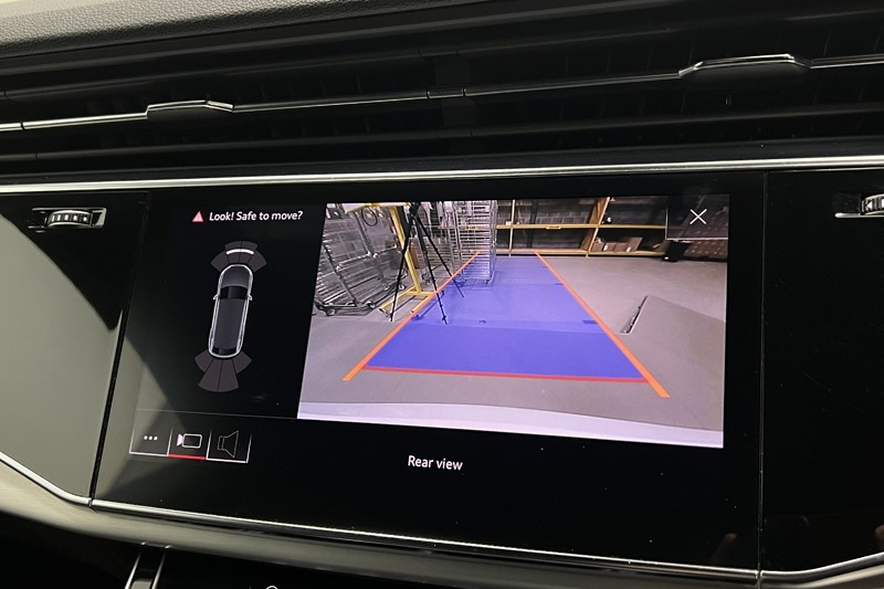 2019 (19) AUDI Q8 50 TDI Quattro S Line 5dr Tiptronic 5928691