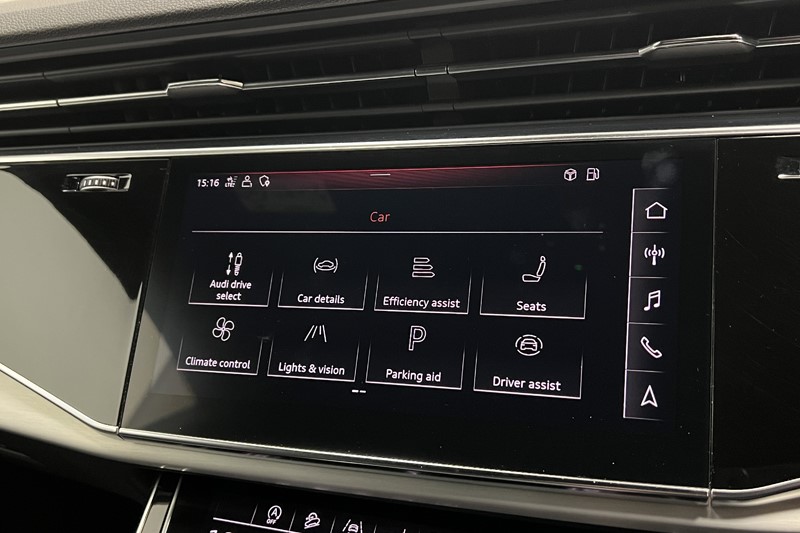 2019 (19) AUDI Q8 50 TDI Quattro S Line 5dr Tiptronic 5928686