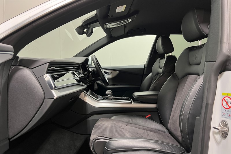 2019 (19) AUDI Q8 50 TDI Quattro S Line 5dr Tiptronic 5928676