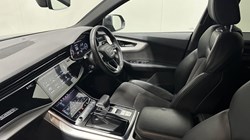 2019 (19) AUDI Q8 50 TDI Quattro S Line 5dr Tiptronic 5526836