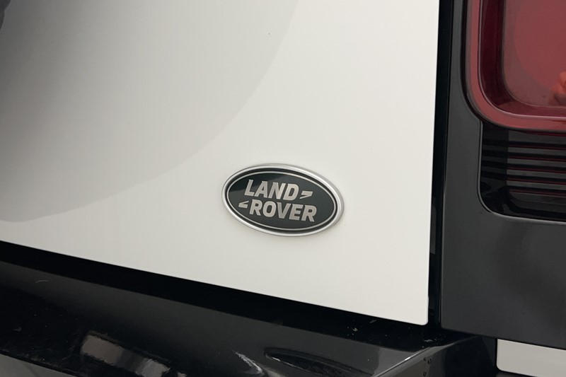 2021 (70) LAND ROVER DEFENDER 3.0 D250 HSE 110 5dr Auto 5492271