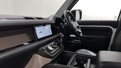 2021 (70) LAND ROVER DEFENDER 3.0 D250 HSE 110 5dr Auto 5492260