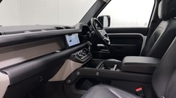 2021 (70) LAND ROVER DEFENDER 3.0 D250 HSE 110 5dr Auto 5492259