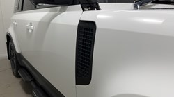 2021 (70) LAND ROVER DEFENDER 3.0 D250 HSE 110 5dr Auto 5492276